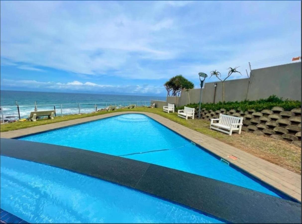 Whale Rock, Modern Beachfront Apartment Margate Zewnętrze zdjęcie